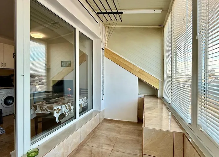 Апартамент студио в централната част на - The Варна